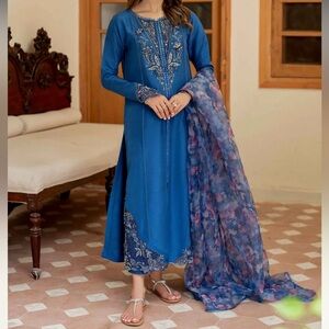 Brand New- Jeem- Ebroidered 3-piece suit